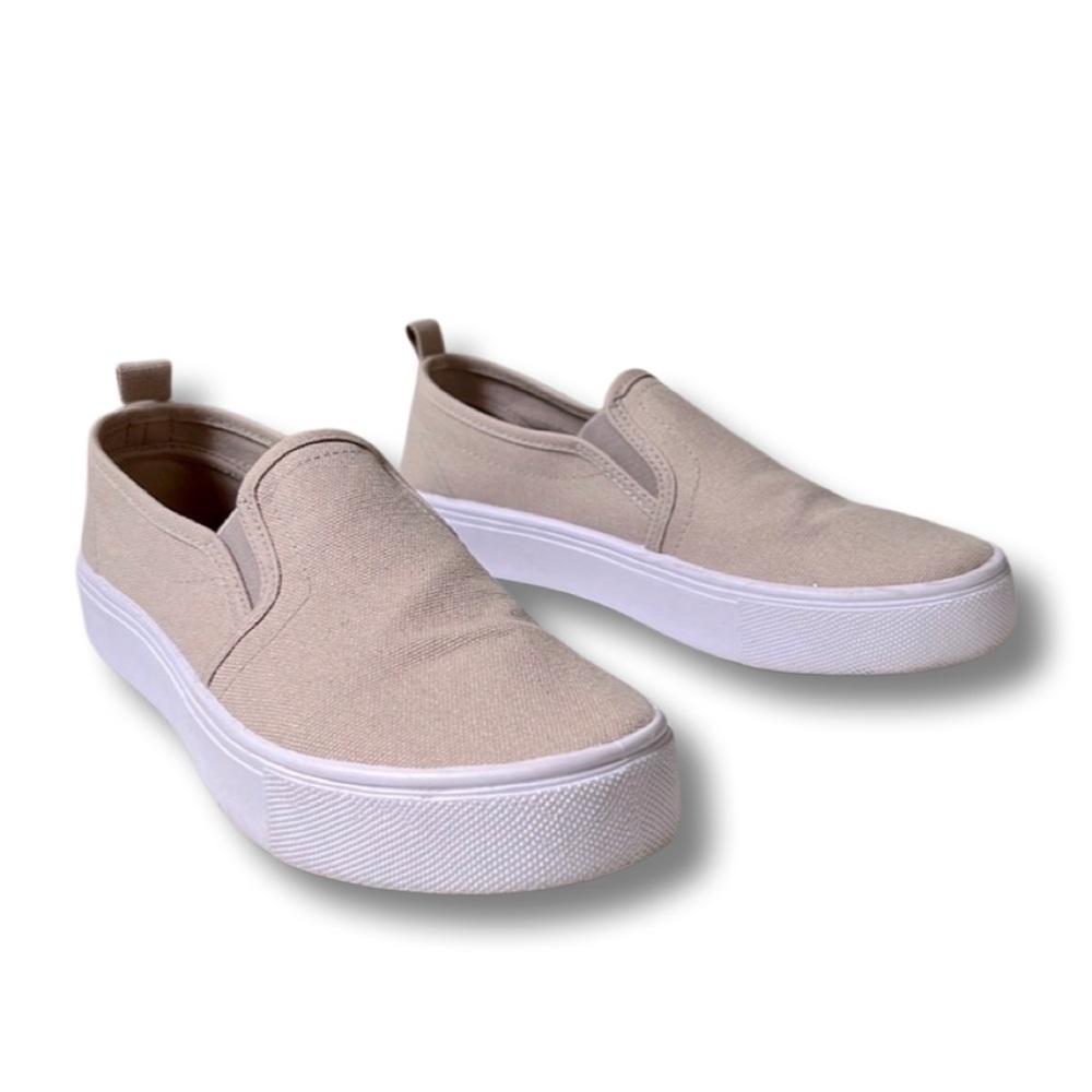 Asos design slip shoes size US 6